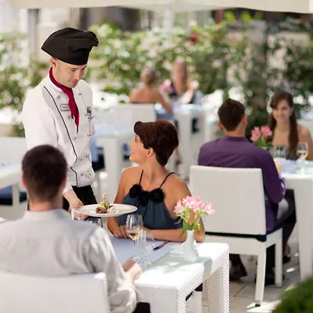 Valamar Riviera Hotel & Residence (Adults Only)-2