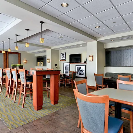 Hampton Inn Ellsworth-3