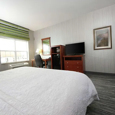 Hampton Inn Ellsworth-2