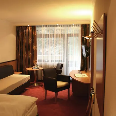Hotel Bergfrieden-3