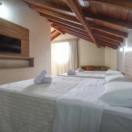 Hotel Hola-3