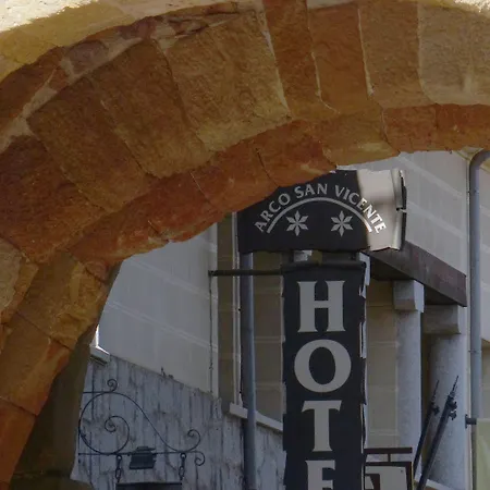 Hotel Arco San Vicente-3