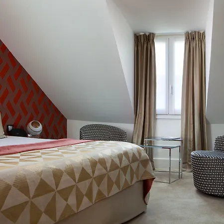 Hotel De Seze-3