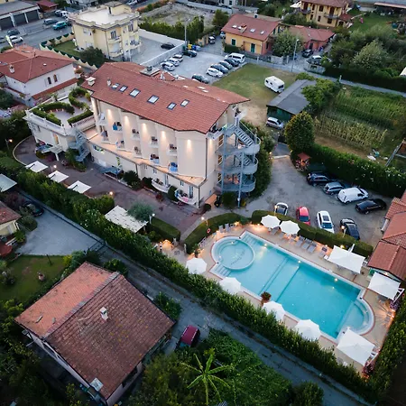 Hotel Villa Tiziana-3