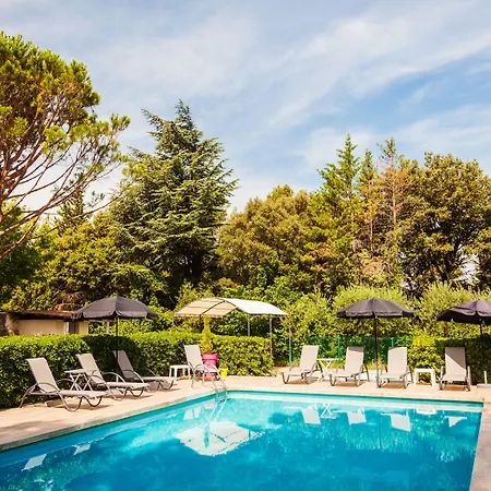 Le Petit Manoir Logis-2