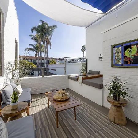 Riviera Beach House-3