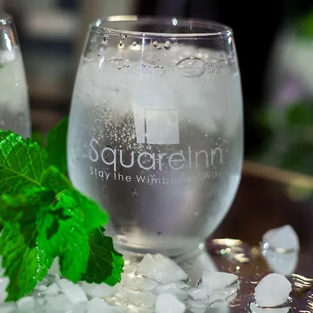 Square Inn-3