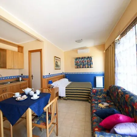Villaggio Albergo Internazionale La Plaja-2