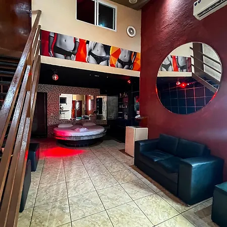 Motel Emoções (Adults Only)-3