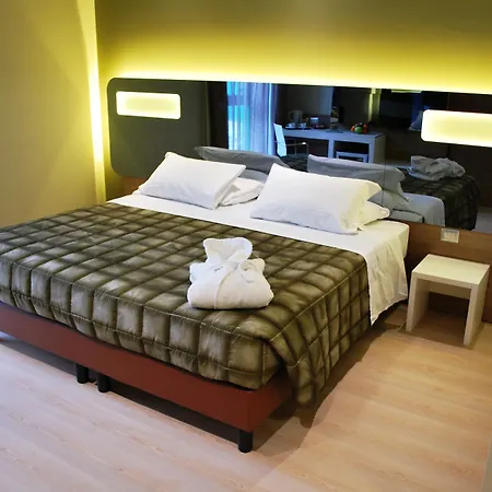 Idea Hotel Plus Savona-3