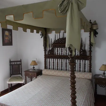 Casa De S. Thiago Do Castelo-3