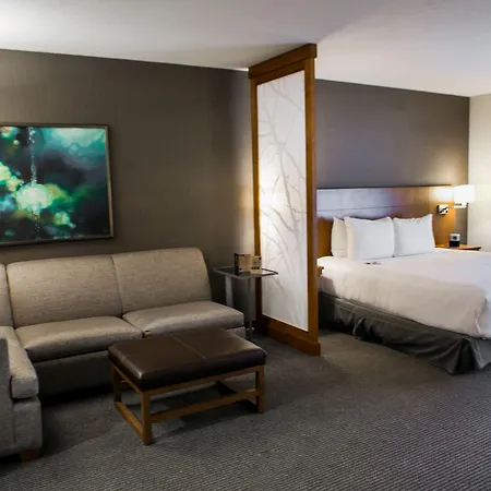 Hyatt Place Pensacola Airport-2