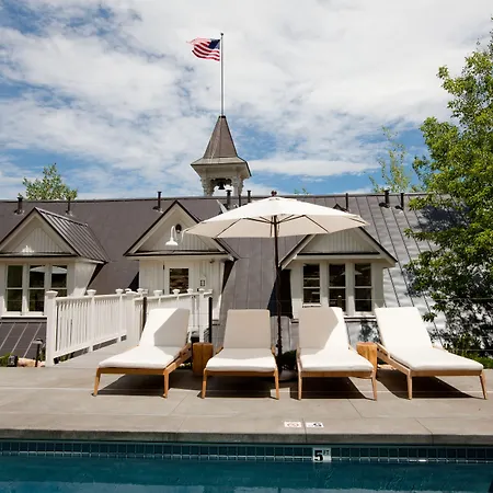 Washington School House Hotel-2