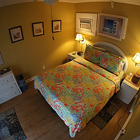 Seascape Tropical Inn (Adults Only)-3