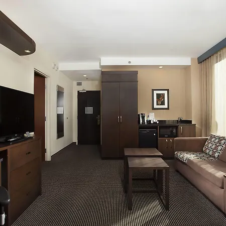 Courtyard Par Marriott Montreal Centre-Ville-2