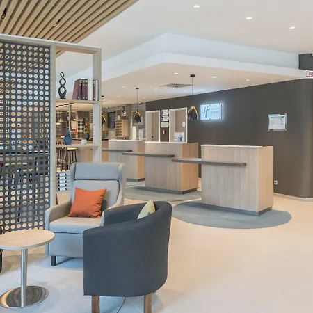 Holiday Inn Express And Suites Schulenburg By Ihg-3