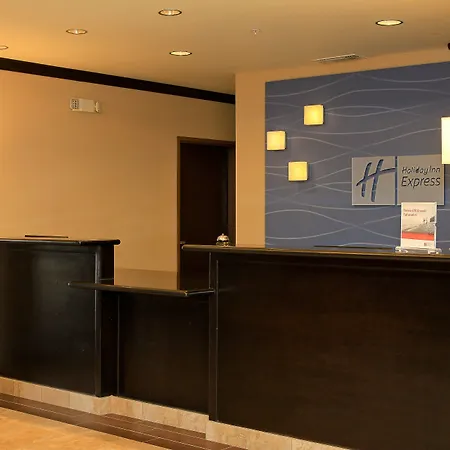 Holiday Inn Express Hotel & Suites Floresville By Ihg-3