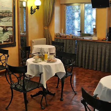 Hotel Reyes Catolicos-2