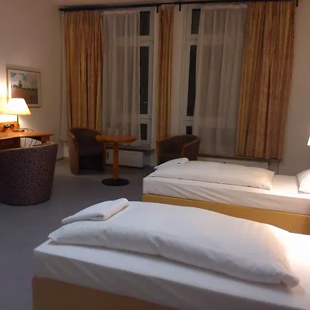 Willy Hotel Frankfurt-3