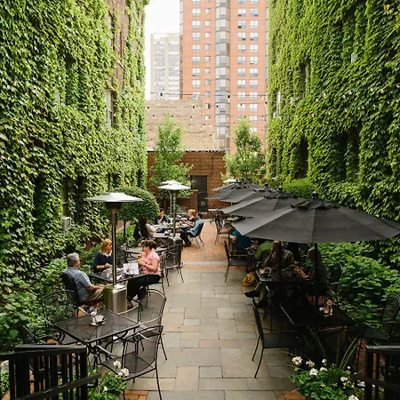 The Plaza Hotel - Milwaukee-2