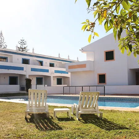 Oasis Beach Apartments-3