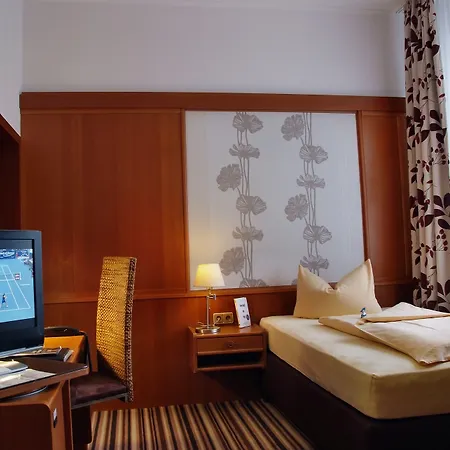 Hotel Monopol-3