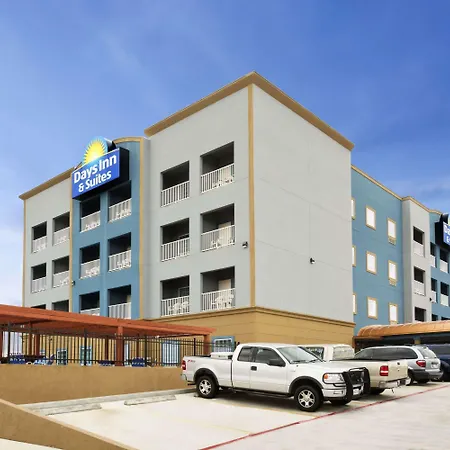 Days Inn & Suites By Wyndham Galveston West/Seawall-2