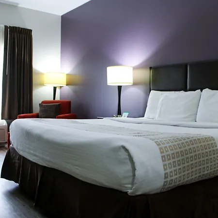Parkwood Inn & Suites-3