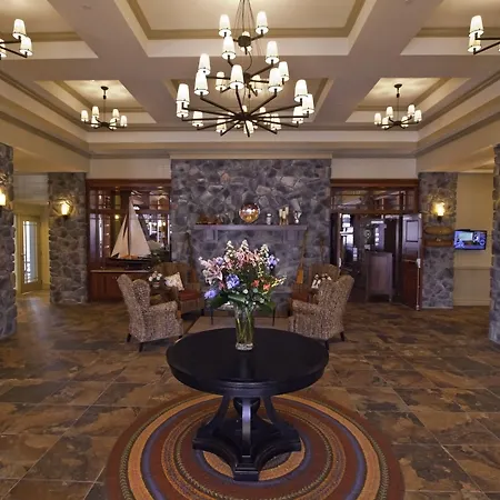 1000 Islands Harbor Hotel-3