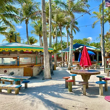 Capt Hirams Resort-2