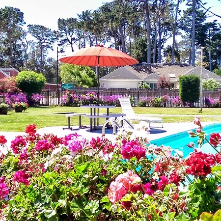 Butterfly Grove Inn-2