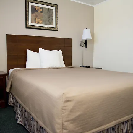 Travelers Inn-3