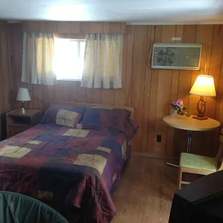 Amber Lantern Motel-3