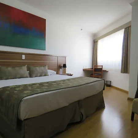 Faro Hotel São José dos Campos-3