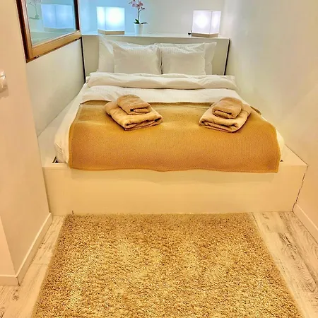 Hotel-Apartment Modern Studio-2
