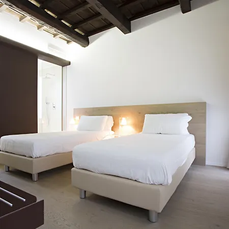 Borgoleoni 18 - Room&Breakfast-3