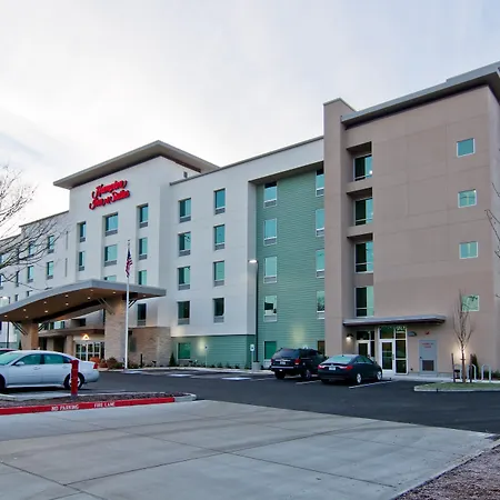 Hampton Inn & Suites Bellevue Downtown/Seattle-3