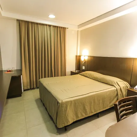 Hotel Lugus-3