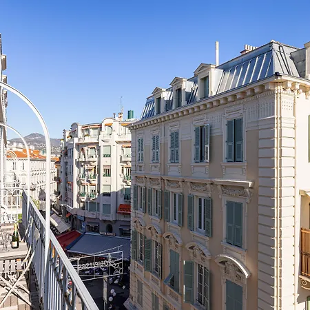Le Dortoir Boutique Suites-2