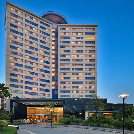 Kochi Marriott Hotel, Lulu International Shopping Mall-2