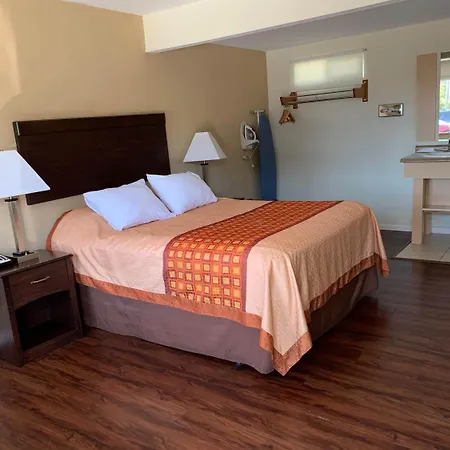 Redwood Inn-3