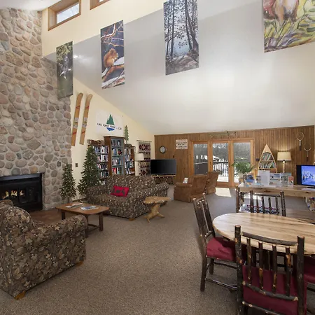 Lake Forest Resort-2