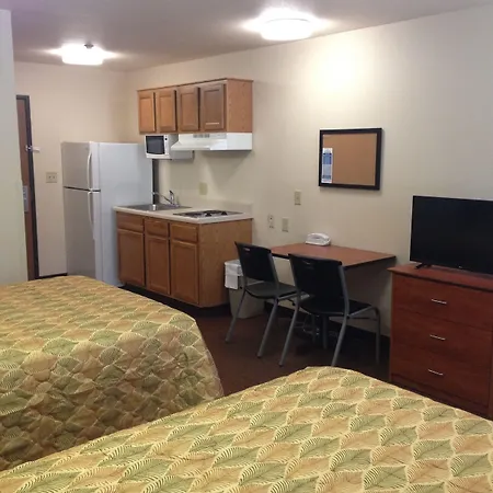 Inland Suites Lamar-2