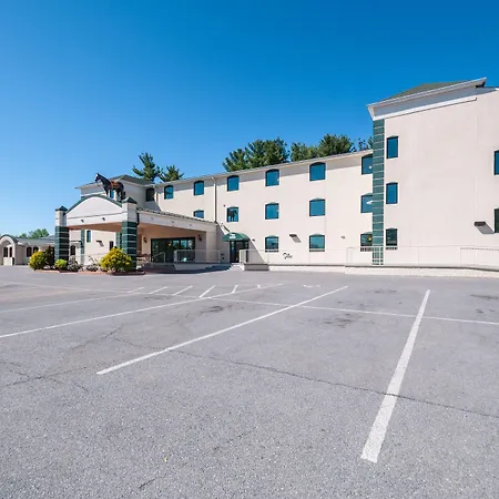 Rodeway Inn & Suites Charles Town-2