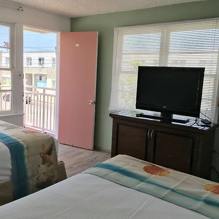 Skylark Resort Motel-3
