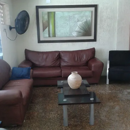 Hotel Uzi Praia-2