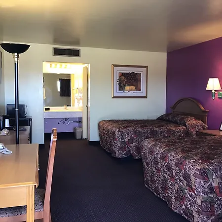 Shamrock Country Inn-3