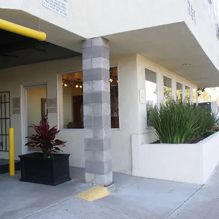Airport Inn-2