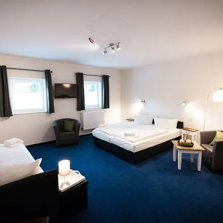 Arcade Hotel & Hostel Hamburg-2