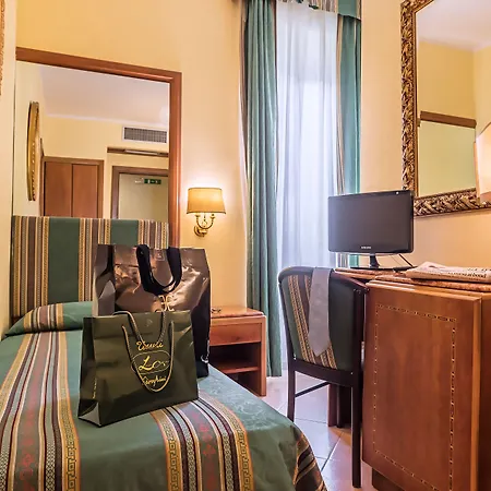 Raeli Hotel Lux-2